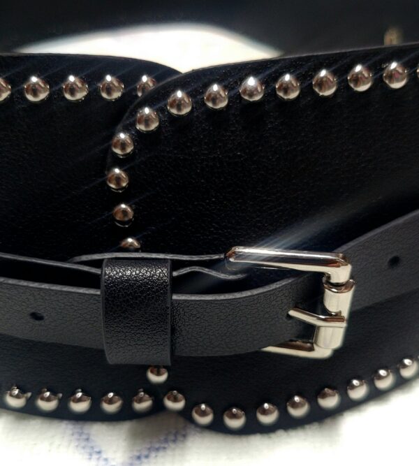 Cinturón para Damas, Elegante de Cintura Ancha, con Remaches y Ebilla de Metal.