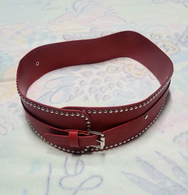 Cinturón para Damas, Elegante de Cintura Ancha, con Remaches y Ebilla de Metal.